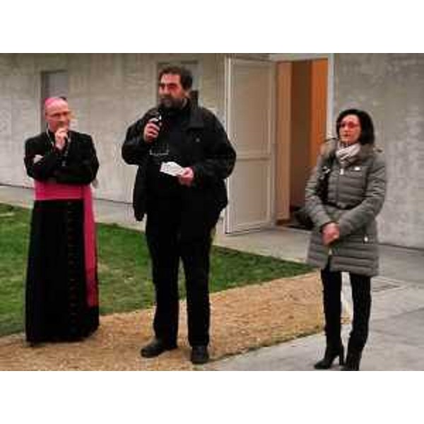 Carlo Roberto Maria Redaelli (Arcivescovo Gorizia), Paolo Zuttion (Direttore Caritas diocesana Gorizia) e Sara Vito (Assessore regionale) all'inaugurazione della casa di accoglienza "Aristide Vescovini" della Caritas - Monfalcone 13/12/2014