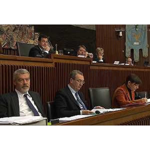 Paolo Panontin (Assessore regionale Funzione pubblica e Autonomie locali), Sergio Bolzonello (Vicepresidente Regione FVG) e Debora Serracchiani (Presidente Regione Friuli Venezia Giulia) durante i lavori consiliari sul disegno di legge di "Riordino del sistema Regione-Autonomie locali nel Friuli Venezia Giulia. Ordinamento delle Unioni territoriali intercomunali e riallocazione di funzioni amministrative" - Trieste 26/11/2014