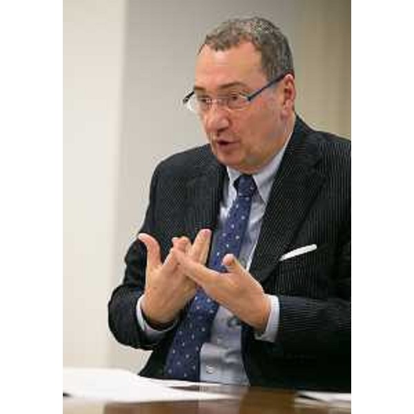 Sergio Bolzonello (Vicepresidente Regione FVG e assessore Attività produttive) alla conferenza stampa di presentazione di "Rilancimpresa.FVG - Riforma delle Politiche Industriali" - Udine 20/12/2014