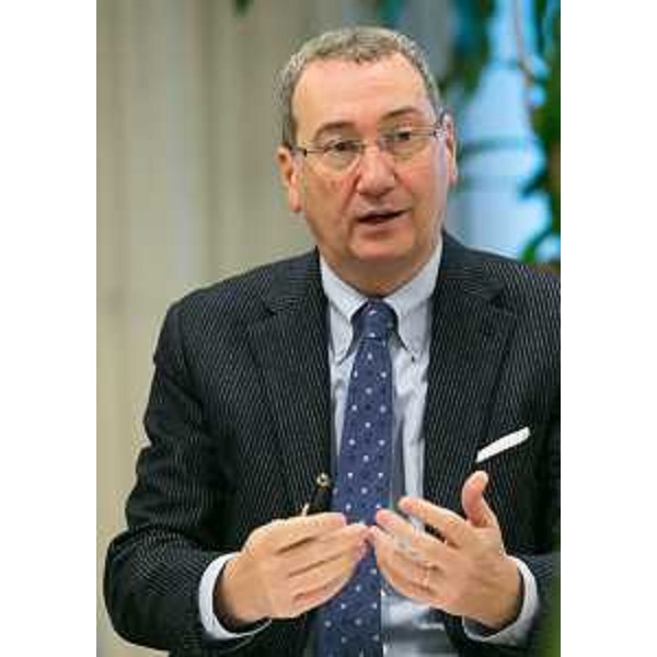 Sergio Bolzonello (Vicepresidente Regione FVG e assessore Attività produttive) alla conferenza stampa di presentazione di "Rilancimpresa.FVG - Riforma delle Politiche Industriali" - Udine 20/12/2014