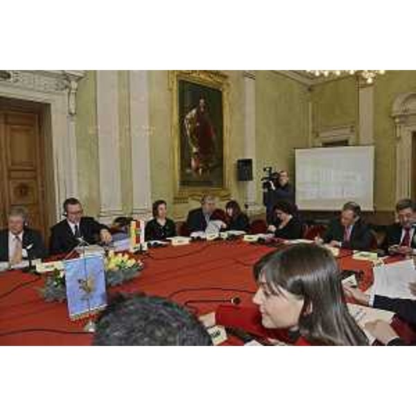 Debora Serracchiani (Presidente Regione Friuli Venezia Giulia) all'Assemblea del Gruppo Europeo di Cooperazione Territoriale (GECT) "Euregio Senza Confini" - Trieste 22/12/2014