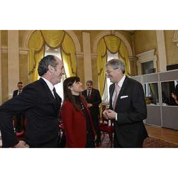 Luca Zaia (Presidente Regione Veneto), Debora Serracchiani (Presidente Regione Friuli Venezia Giulia) e Peter Kaiser [Governatore Land Carinzia (A)] all'Assemblea del Gruppo Europeo di Cooperazione Territoriale (GECT) "Euregio Senza Confini" - Trieste 22/12/2014