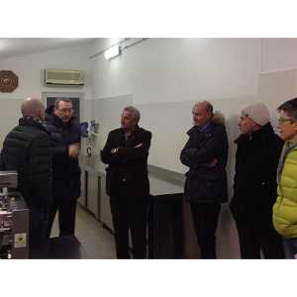 Sergio Bolzonello (Vicepresidente FVG e assessore Attività produttive) visita uno degli stabilimenti di produzione di uova biologiche di Sergio Pascolo - 23/12/2014