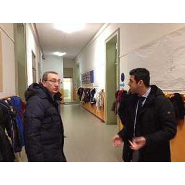 Sergio Bolzonello (Vicepresidente Regione Friuli Venezia Giulia) e Christian Vaccher (Sindaco Fiume Veneto) durante il sopralluogo alla scuola elementare "Cesare Battisti" - Fiume Veneto 09/01/2015