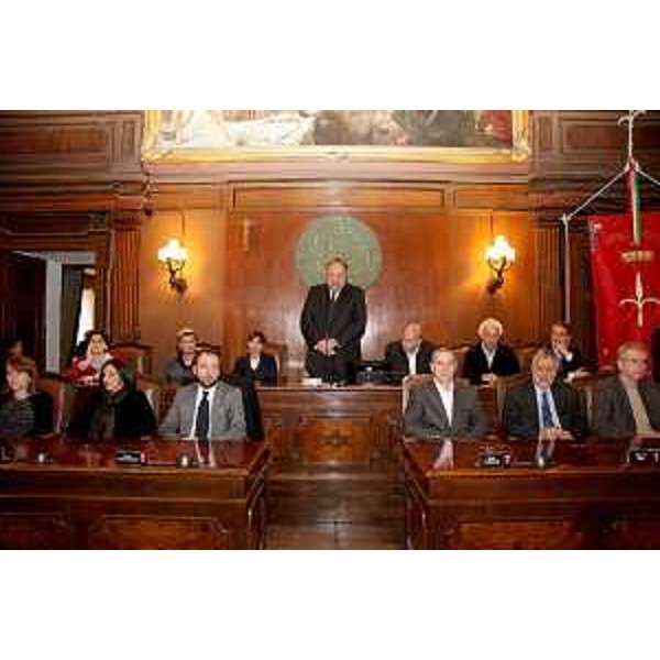 Roberto Cosolini (Sindaco Trieste) interviene alla testimonianza di solidarietà alla Francia dopo la strage del 7 scorso alla redazione del Charlie Hebdo a Parigi, nella sala consiliare del Municipio - Trieste 09/01/2015 (Foto Comune Trieste)