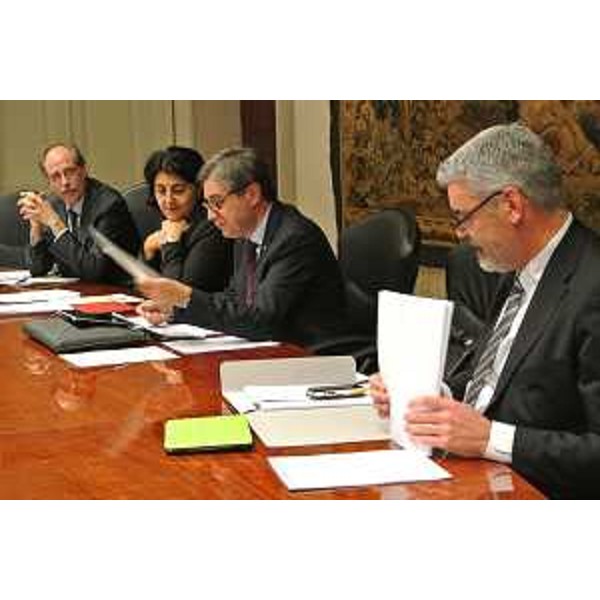 Gli assessori regionali Gianni Torrenti (Cultura, Sport e Solidarietà), Mariagrazia Santoro (Infrastrutture, Mobilità, Pianificazione territoriale, Lavori pubblici, Università), Francesco Peroni (Finanze, Patrimonio, Coordinamento e Programmazione Politiche economiche e comunitarie) e Paolo Panontin (Funzione pubblica, Autonomie locali, Coordinamento Riforme, Caccia e Risorse ittiche, Protezione civile) durante la riunione della Giunta regionale del FVG - Trieste 09/01/2015