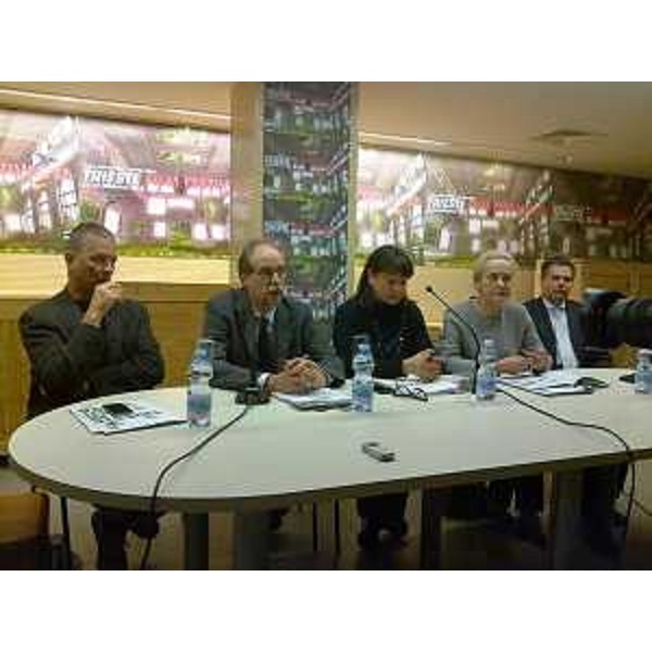 Paolo Tassinari (Assessore Cultura Comune Trieste), Gianni Torrenti (Assessore Cultura Regione FVG), Cristina Sain (Presidente Organizzazione generale Trieste Film Festival) e Maria Teresa Bassa Poropat (Presidente Provincia Trieste) alla presentazione del XXVI Trieste Film Festival, al Magazzino delle Idee - Trieste 10/01/2015