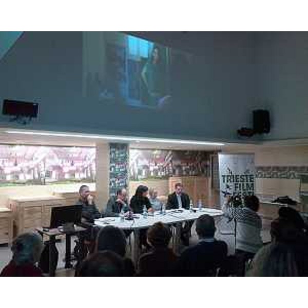 Paolo Tassinari (Assessore Cultura Comune Trieste), Gianni Torrenti (Assessore Cultura Regione FVG), Cristina Sain (Presidente Organizzazione generale Trieste Film Festival) e Maria Teresa Bassa Poropat (Presidente Provincia Trieste) alla presentazione del XXVI Trieste Film Festival, al Magazzino delle Idee - Trieste 10/01/2015