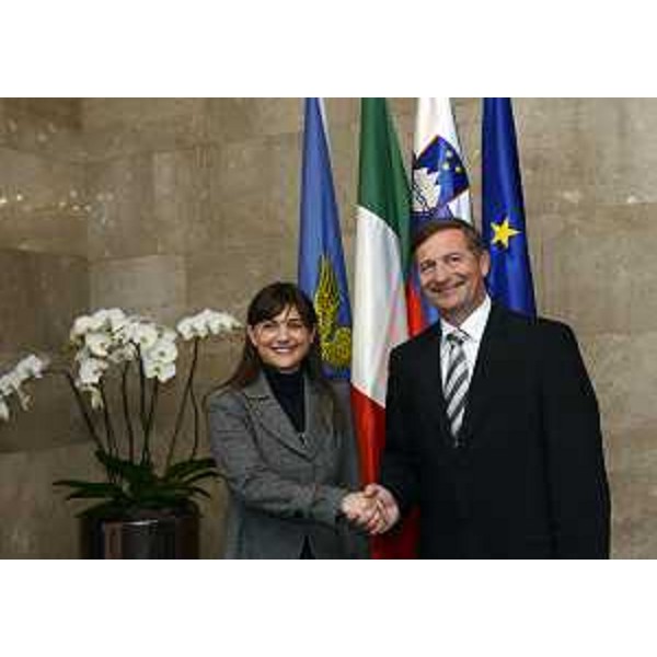 Debora Serracchiani (Presidente Regione Friuli Venezia Giulia) e Karl Erjavec (Ministro Affari Esteri Slovenia) - Lubiana 13/01/2015