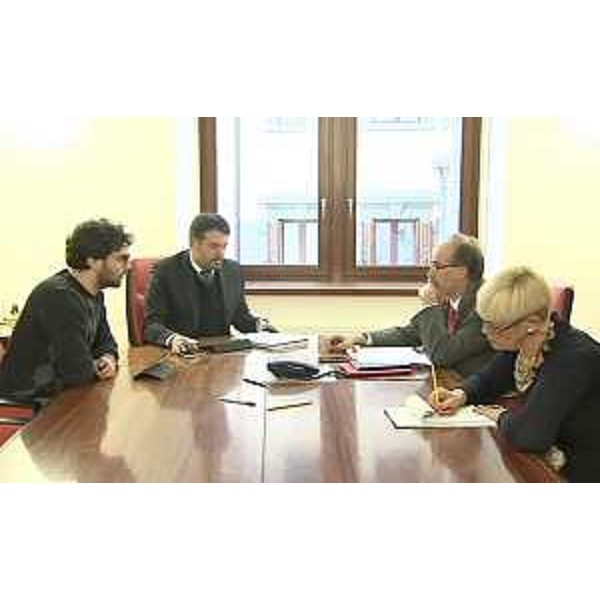 Marco Craighero e Francesco Brollo (Assessore Cultura e sindaco Comune Tolmezzo) e Gianni Torrenti (Assessore regionale Cultura e Sport) in riunione sulla programmazione culturale e sportiva locale - Tolmezzo 14/01/2015