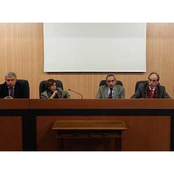 Claudio Cracovia (Questore Udine), Provvidenza Delfina Raimondo (Prefetto Udine), Lino Not (Commissario straordinario Comunità Montana Carnia) e Gianni Torrenti (Assessore regionale Immigrazione) all'incontro con i sindaci dell'Alto Friuli sull'emergenza rifugiati richiedenti asilo, nella sede della Comunità Montana della Carnia - Tolmezzo 14/01/2015
