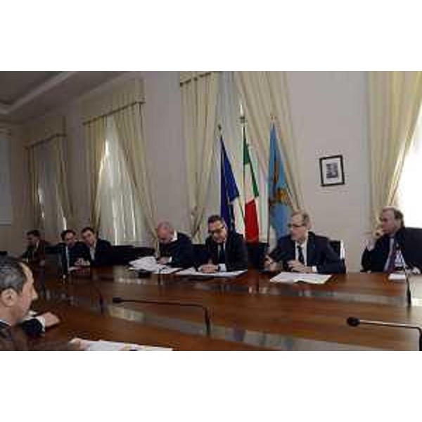 Giovanni Marzini (Presidente Co.Re.Com. FVG), Gianni Torrenti (Assessore regionale Cultura) e Paride Cargnelutti (Vicepresidente Consiglio regionale) al Tavolo di confronto Rai-Regione FVG - Trieste 19/01/2015