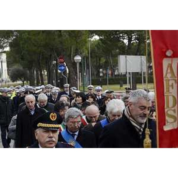 Sergio Abbate (Comandante Corpo Polizia Municipale e direttore di Area Polizia Locale e Sicurezza Trieste) e Paolo Panontin (Assessore regionale Funzione pubblica e Autonomie locali) alla VI Giornata della Polizia Locale del FVG - Lignano Sabbiadoro 20/01/2015