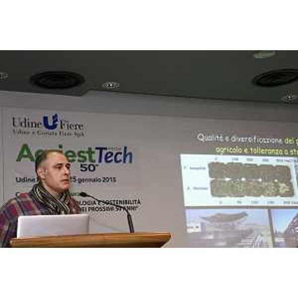Aaron Fait [Università Ben Gurion - Negev (Israele)] interviene al convegno "Irrigazione, tecnologia e sostenibilità per l'agricoltura dei prossimi 50 anni" di apertura di "Agriest Tech Focus" - Udine 22/01/2015