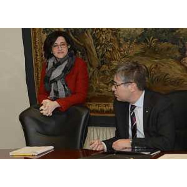 Gli assessori regionali Sara Vito (Ambiente ed Energia) e Francesco Peroni (Finanze, Patrimonio, Coordinamento e Programmazione Politiche economiche e comunitarie) durante la riunione della Giunta regionale del FVG - Trieste 23/01/2015