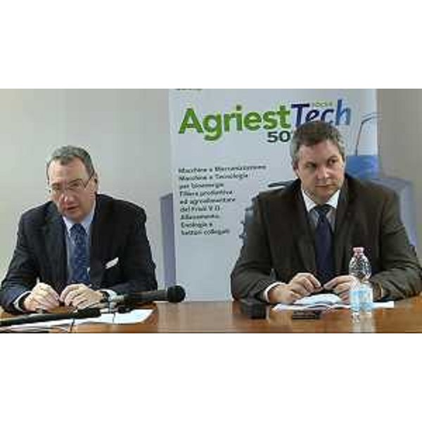 Incontro tra Sergio Bolzonello (Vicepresidente Regione FVG e assessore Risorse agricole e forestali) e Dejan Zidan (Ministro Agricoltura Slovenia) alla cinquantesima edizione di Agriest "Tech Focus" - Udine 23/01/2015