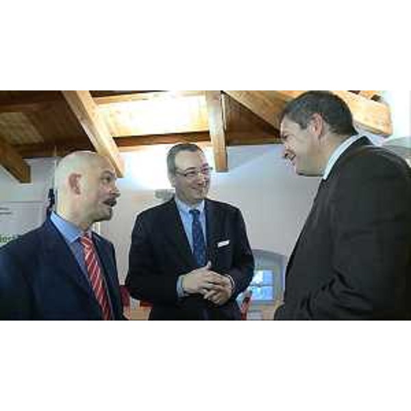 Incontro tra Sergio Bolzonello (Vicepresidente Regione FVG e assessore Risorse agricole e forestali) e Dejan Zidan (Ministro Agricoltura Slovenia) alla cinquantesima edizione di Agriest "Tech Focus" - Udine 23/01/2015