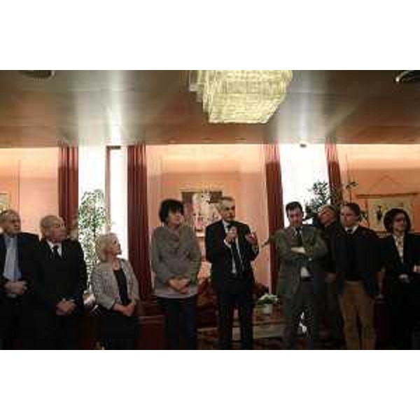 Ettore Romoli (Sindaco Gorizia), Loredana Panariti (Assessore regionale Lavoro e Formazione), Carlo Del Torre (Presidente Fondazione Scuola Merletti), Franco Iacop e Igor Gabrovec (Presidente e vicepresidente Consiglio regionale) e Sara Vito (Assessore regionale Ambiente ed Energia) all'inaugurazione della mostra "Gioielli di Filo", nella sede del Consiglio regionale - Trieste 27/01/2015