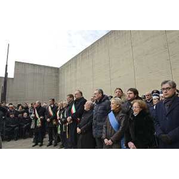 Celebrazione del Giorno della Memoria alla Risiera di San Sabba, presenti, tra gli altri, Roberto Cosolini (Sindaco Trieste), Sergio Bolzonello (Vicepresidente Regione Friuli Venezia Giulia), Maria Teresa Bassa Poropat (Presidente Provincia Trieste), Francesca Adelaide Garufi (Prefetto Trieste), Francesco Peroni (Assessore Regione FVG) - Trieste 27/01/2015