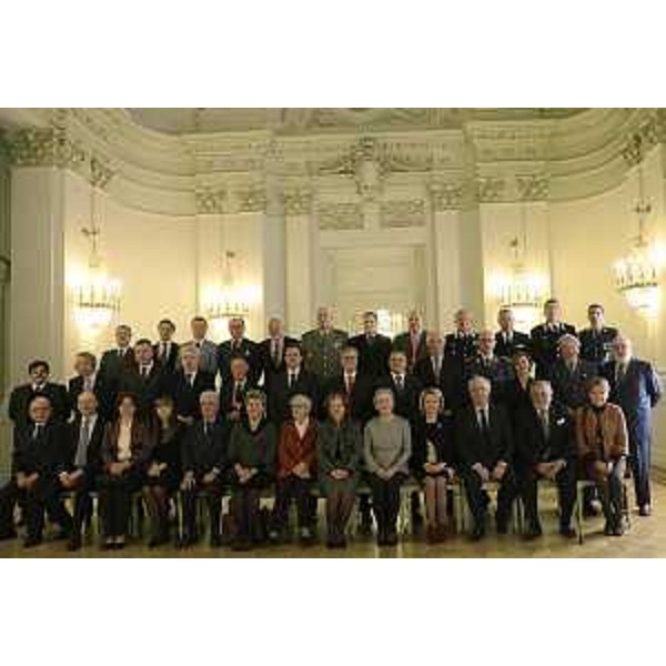 Francesca Adelaide Garufi (Prefetto Trieste), Maria Sandra Telesca (Assessore Regione Friuli Venezia Giulia) e Maria Teresa Bassa Poropat (Presidente Provincia Trieste) con i rappresentanti consolari del FVG, in Prefettura - Trieste 28/01/2015