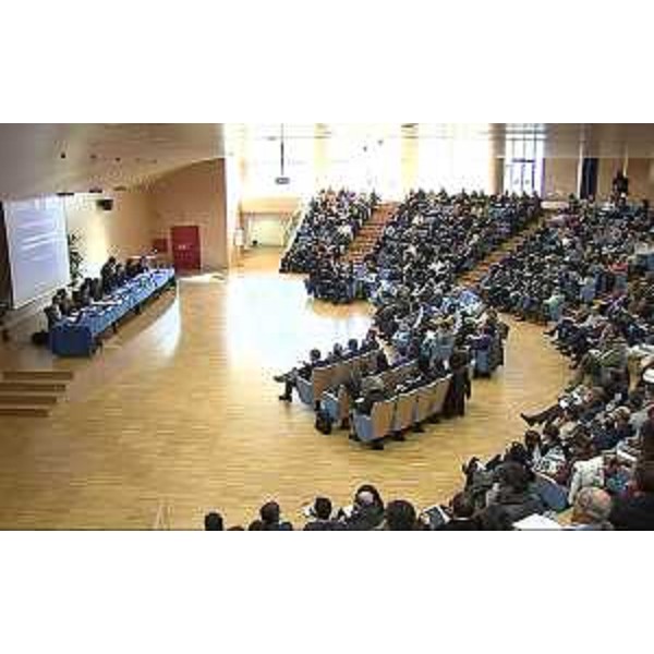 Il convegno "I Programmi di Cooperazione transnazionale e interregionale" della Programmazione europea 2014-2020, nell'Auditorium della Regione FVG - Udine 10/02/2015