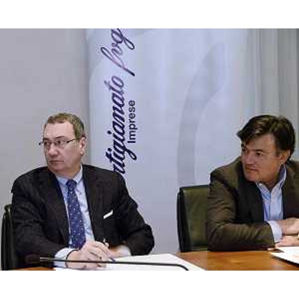 Sergio Bolzonello (Vicepresidente Regione FVG e assessore Attività produttive) e Dario Bruni (Presidente Confartigianato Trieste) alla presentazione della Relazione annuale di Confartigianato Imprese FVG alla stampa - Trieste 13/02/2015