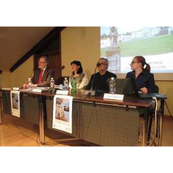 Piero Colussi (Sovrintendente Villa Manin), Chiara Mio (Presidente Banca Popolare FriulAdria Crédit Agricole), Giuseppe Barbieri e Carla Garozzo (Università Ca' Foscari Venezia) alla presentazione del volume "Dentro le Ville Venete. Un nuovo sguardo" (a cura di Giuseppe Barbieri, Terra Ferma Edizioni), nella Sala Convegni - Villa Manin di Passariano, Codroipo 13/02/201