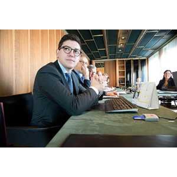 Simone Puksic (Presidente Insiel s.p.A.) alla firma della Convenzione Quadro tra Regione Friuli Venezia Giulia, Università, SISSA e Insiel S.p.A. - Trieste 17/02/2015