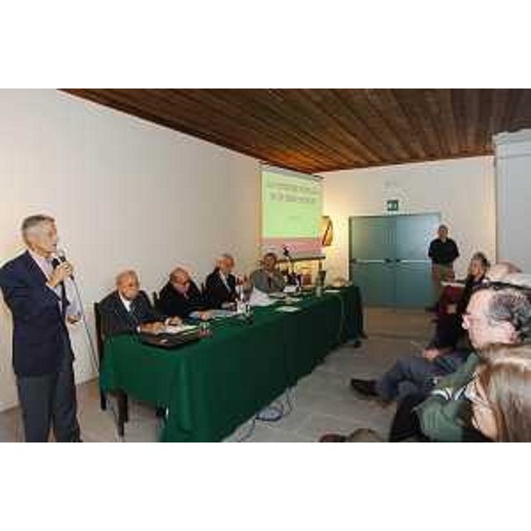 Riccardo Illy (Presidente Regione Friuli Venezia Giulia) interviene al Seminario "La funzione pubblica di un bene privato", tenutosi nel Castello di Villalta di Fagagna. (Villalta di Fagagna 05/10/07)