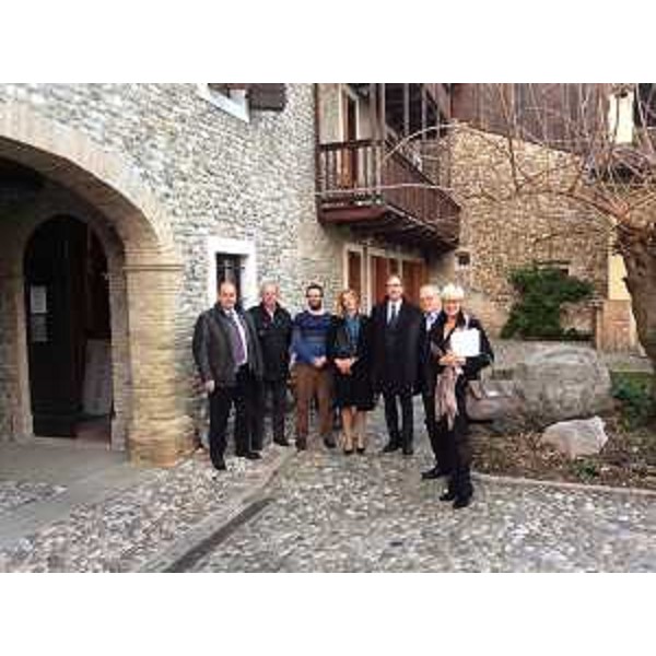 Gianni Torrenti (Assessore regionale Cultura) e Vittorino Boem (Presidente IV Commissione consiliare) con il direttivo dell'Associazione culturale David Maria Turoldo, presso la casa natale di padre Turoldo - Coderno di Sedegliano (UD) 17/02/2015