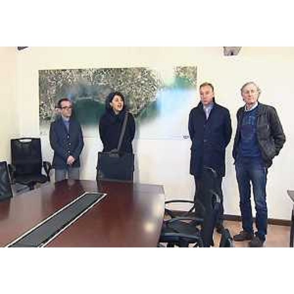 Devis Formentin (Sindaco Marano Lagunare), Mariagrazia Santoro (Assessore regionale Pianificazione territoriale e Lavori pubblici) e Paride Cargnelutti (Vicepresidente Consiglio regionale) alla cerimonia di consegna dei lavori per il dragaggio dei canali prospicienti l'abitato di Marano - Marano Lagunare 21/02/2015