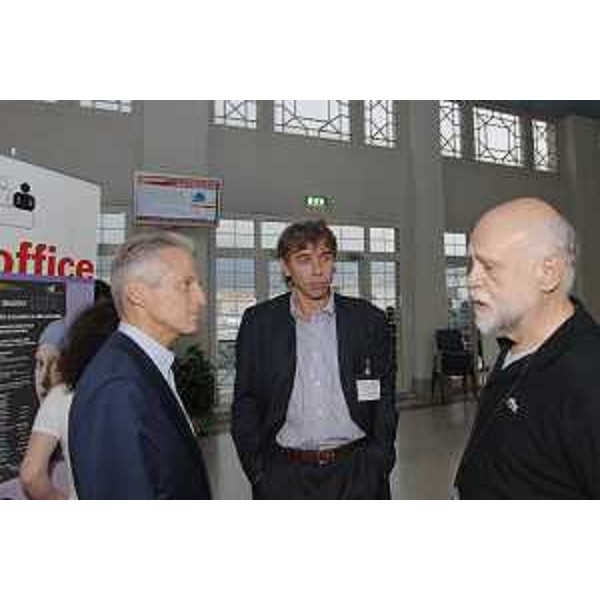 Riccardo Illy (Presidente Regione Friuli Venezia Giulia) all'apertura dei lavori della seconda giornata del III Congresso Nazionale Gestalt "Oltre le tecniche: lo stile personale", alla Stazione Marittima di Trieste. (Trieste 06/10/07)