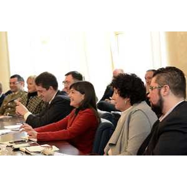 Gianluca Madriz (Presidente CCIAA Gorizia), Debora Serracchiani (Presidente Regione Friuli Venezia Giulia) e Loredana Panariti (Assessore regionale Lavoro e Formazione) alla presentazione delle linee strategiche elaborate da tutti i soggetti istituzionali ed economici dell'Isontino per il Patto del territorio, nella sede della Camera di Commercio - Gorizia 23/02/2015