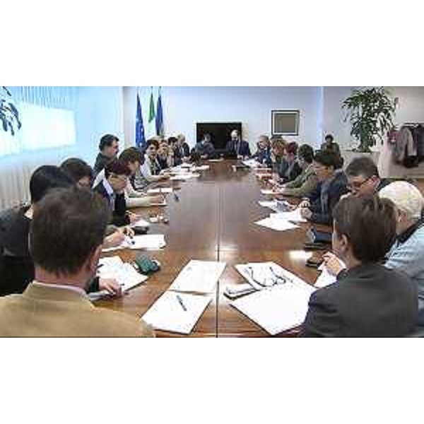 Mariagrazia Santoro (Assessore regionale Pianificazione territoriale e Lavori pubblici) presenta il Piano di convergenza del sistema regionale delle ATER - Udine 23/02/2015