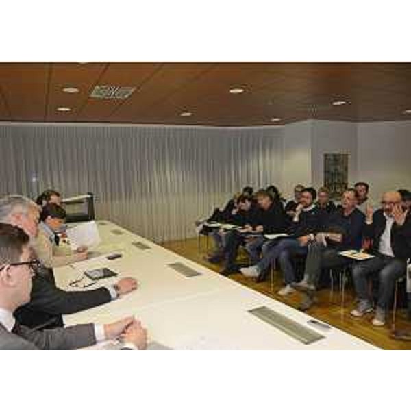 Simone Puksic (Presidente Insiel S.p.A.), Paolo Panontin (Assessore regionale Funzione pubblica) e Debora Serracchiani (Presidente Regione Friuli Venezia Giulia) all'incontro con le RSU delle sedi di Insiel S.p.A. di Trieste e Udine e con i segretari provinciali di FIOM-CGIL, FIM-CISL e UILM - Udine 26/02/2015
