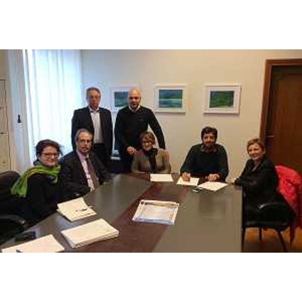 Gianni Torrenti (Assessore regionale Cultura e Sport) incontra la Giunta comunale di Gradisca: Linda Tomasinsig ed Enzo Boscarol (Sindaco e vicesindaco) e gli assessori Francesca Colombi, David Cernic e Alessandro Pagotto, e Roberta Demartin della Fondazione Cassa di Risparmio di Gorizia - Gradisca d'Isonzo 28/02/2015