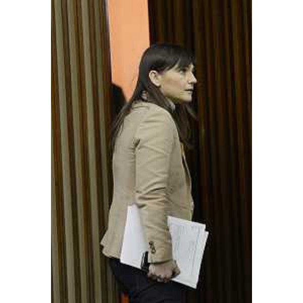Debora Serracchiani (Presidente Regione Friuli Venezia Giulia) entra nell'Aula del Consiglio regionale - Trieste 03/03/2015