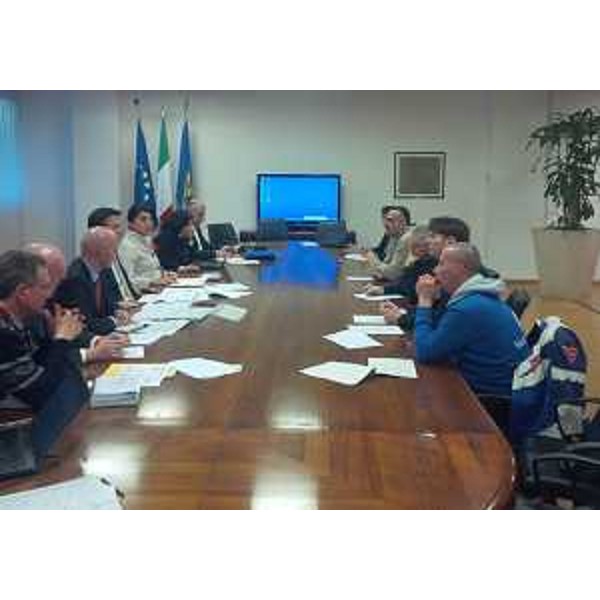 Mariagrazia Santoro (Assessore regionale Infrastrutture e Mobilità) incontra Orazio Iacono (Direttore Divisione Passeggeri Trenitalia), Simone Gorini (Direttore Divisione Passeggeri Trenitalia FVG) e rappresentanti del Comitato pendolari Alto Friuli - Udine 11/03/2015