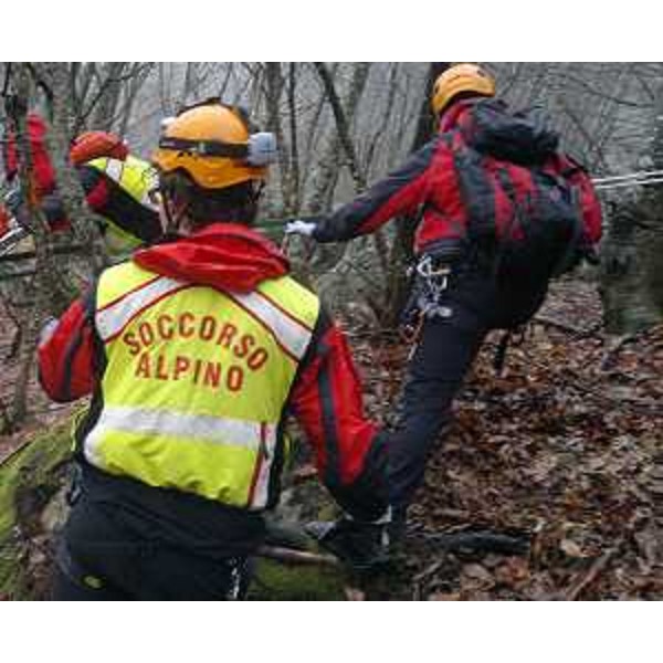 Task force (Soccorso Alpino di Maniago e Pordenone, Vigili del Fuoco di Maniago, Nucleo speleo-alpinistico fluviale di Pordenone) per le operazioni di ricerca e soccorso di due universitari dispersi nei boschi a Tramonti di Sotto - 12/03/2015