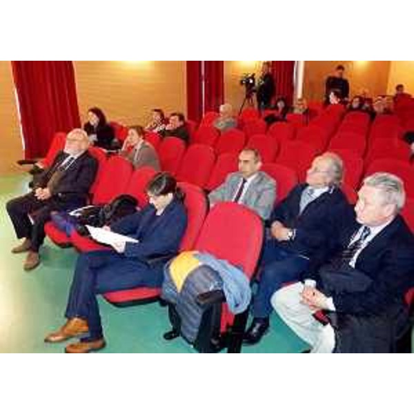 Debora Serracchiani (Presidente Regione Friuli Venezia Giulia) al convegno "GAST. L'ospitalità è di casa" sull'Albergo Diffuso nella montagna del Friuli Venezia Giulia - Sutrio 13/03/2015