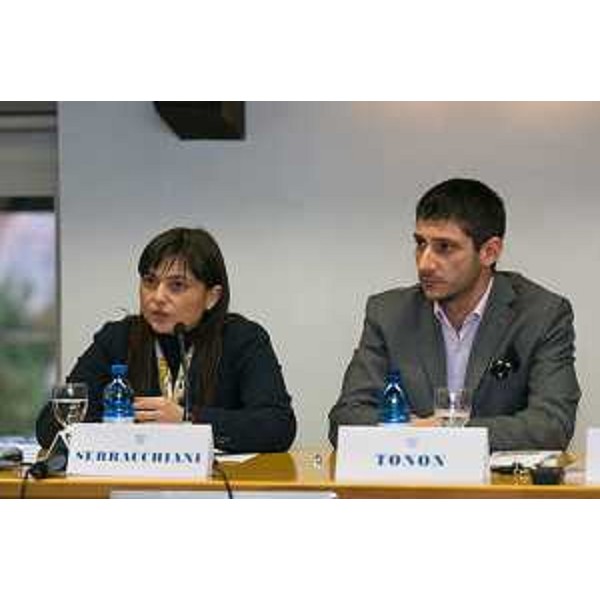 Debora Serracchiani (Presidente Regione Friuli Venezia Giulia) e Matteo Tonon (Presidente Confindustria Udine) al convegno "Il cargo ferroviario in FVG" - Udine 16/03/2015