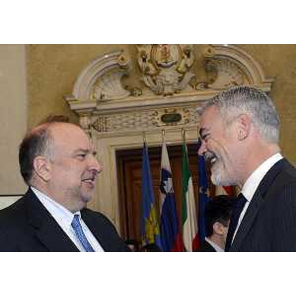 Roberto Cosolini (Sindaco Trieste) e Paolo Panontin (Assessore regionale Funzione pubblica, Autonomie locali, Coordinamento Riforme) al convegno "Il regime probatorio nel processo amministrativo" nel Salone di Rappresentanza del Palazzo della Regione Friuli Venezia Giulia in piazza Unità d'Italia - Trieste 19/03/2015