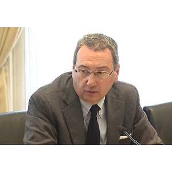 Sergio Bolzonello (Vicepresidente Regione FVG e assessore Attività produttive e Cooperazione) alla riunione del Tavolo sulla crisi della CoopCa, con sindacati confederali, rappresentanti dei lavoratori e dell'Azienda - Trieste 20/03/2015