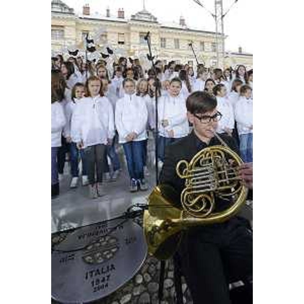 Concerto alla cerimonia conclusiva del Progetto europeo "Via di Pace - Pot Miru" nella piazza Transalpina - Gorizia 21/03/2015
