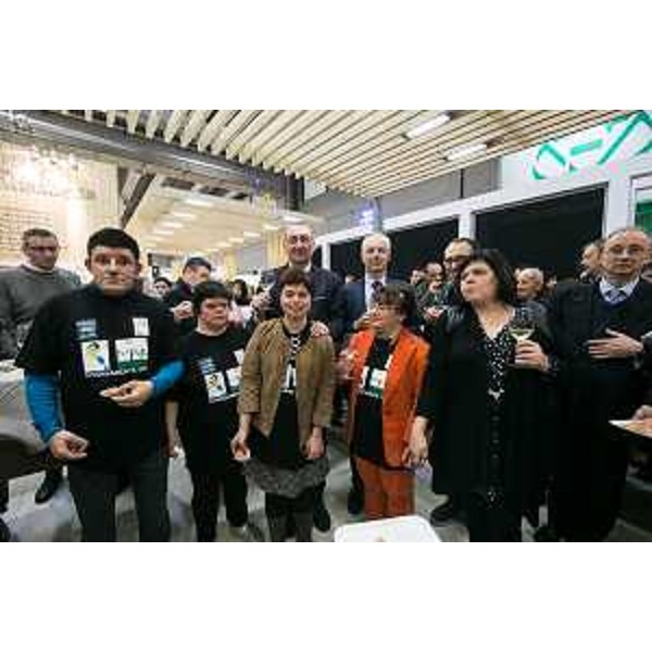 Sergio Bolzonello (Vicepresidente Regione FVG e assessore Attività produttive, Commercio, Cooperazione, Risorse agricole e forestali) all'inaugurazione dello stand del Friuli Venezia Giulia al 49° Vinitaly - Verona 22/03/2015
