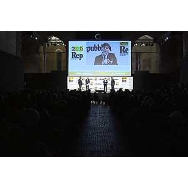 Intervento di Debora Serracchiani (Presidente Regione Friuli Venezia Giulia) ad uno degli incontri su "La libertà di tutti, culture diverse, un presente comune", promossi da "La Repubblica delle Idee" - Udine 21/03/2015