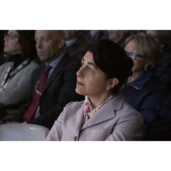 Mariagrazia Santoro (Assessore regionale Infrastrutture, Mobilità, Pianificazione territoriale, Lavori pubblici, Università) ad uno degli incontri su "La libertà di tutti, culture diverse, un presente comune", promossi da "La Repubblica delle Idee" - Udine 21/03/2015