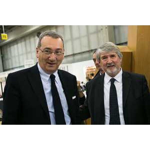 Giuliano Poletti (Ministro Lavoro e Politiche sociali) visita gli stand dei produttori del Friuli Venezia Giulia accompagnato da Sergio Bolzonello (Vicepresidente Regione FVG e assessore Risorse agricole), al quarantanovesimo Vinitaly - Verona 23/03/2015