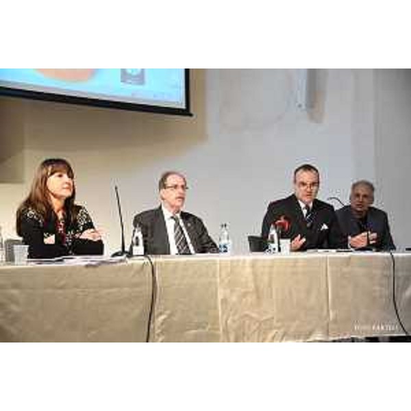 Lucia Bellaspiga (Giornalista Avvenire), Gianni Torrenti (Assessore regionale Cultura e Solidarietà), Vincenzo Del Monaco (Ambasciatore d'Italia in Montenegro) e Aleksandar Dender (Presidente Comunità Italiani a Cattaro) al forum "Oltre le barriere per l'inclusione sociale" - Kotor (Cattaro) 25/03/2015