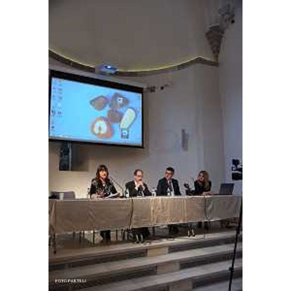 Lucia Bellaspiga (Giornalista Avvenire), Gianni Torrenti (Assessore regionale Cultura e Solidarietà) e Aleksandar Stjepcevic (Sindaco Kotor) al forum "Oltre le barriere per l'inclusione sociale" - Kotor (Cattaro) 25/03/2015
